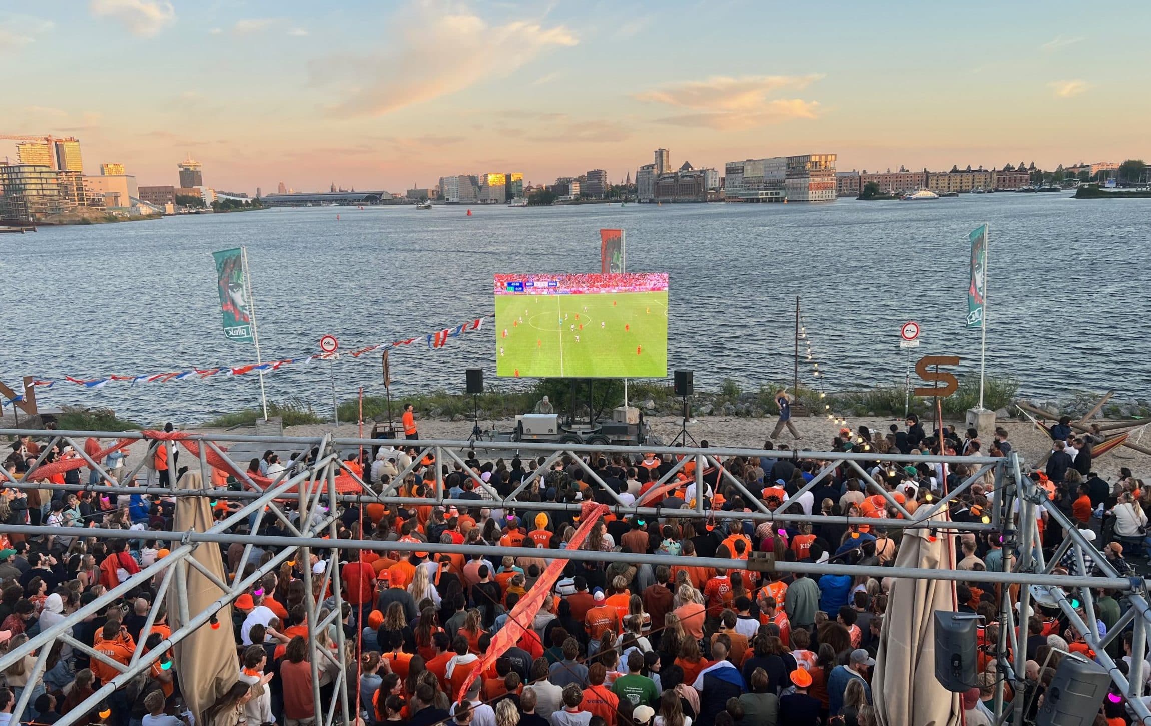 WORLD CUP FOOTBALL: TUNISIA – NETHERLANDS