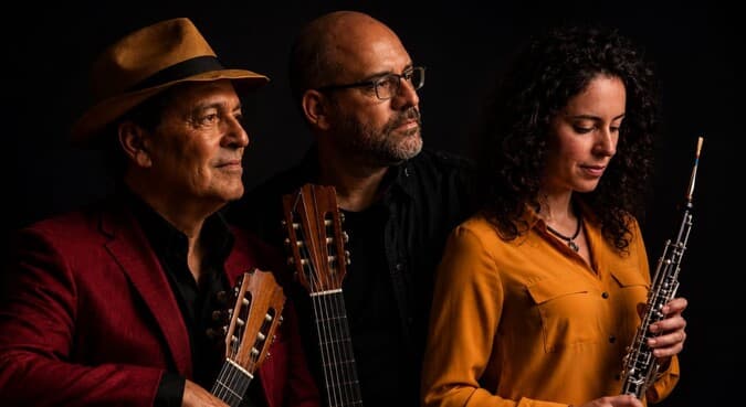 The Brazilian guitar, by Duo Atlantico feat. Maripepa Contreras