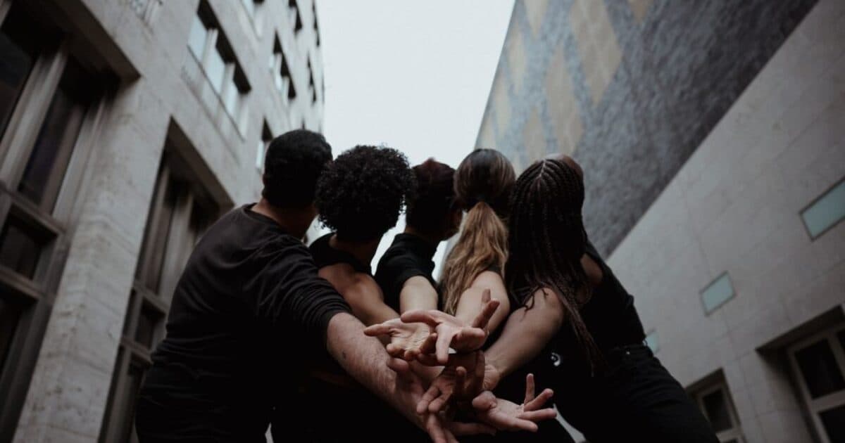 Theater Forever: Yeliz Pazar / Suzanne Degennaro